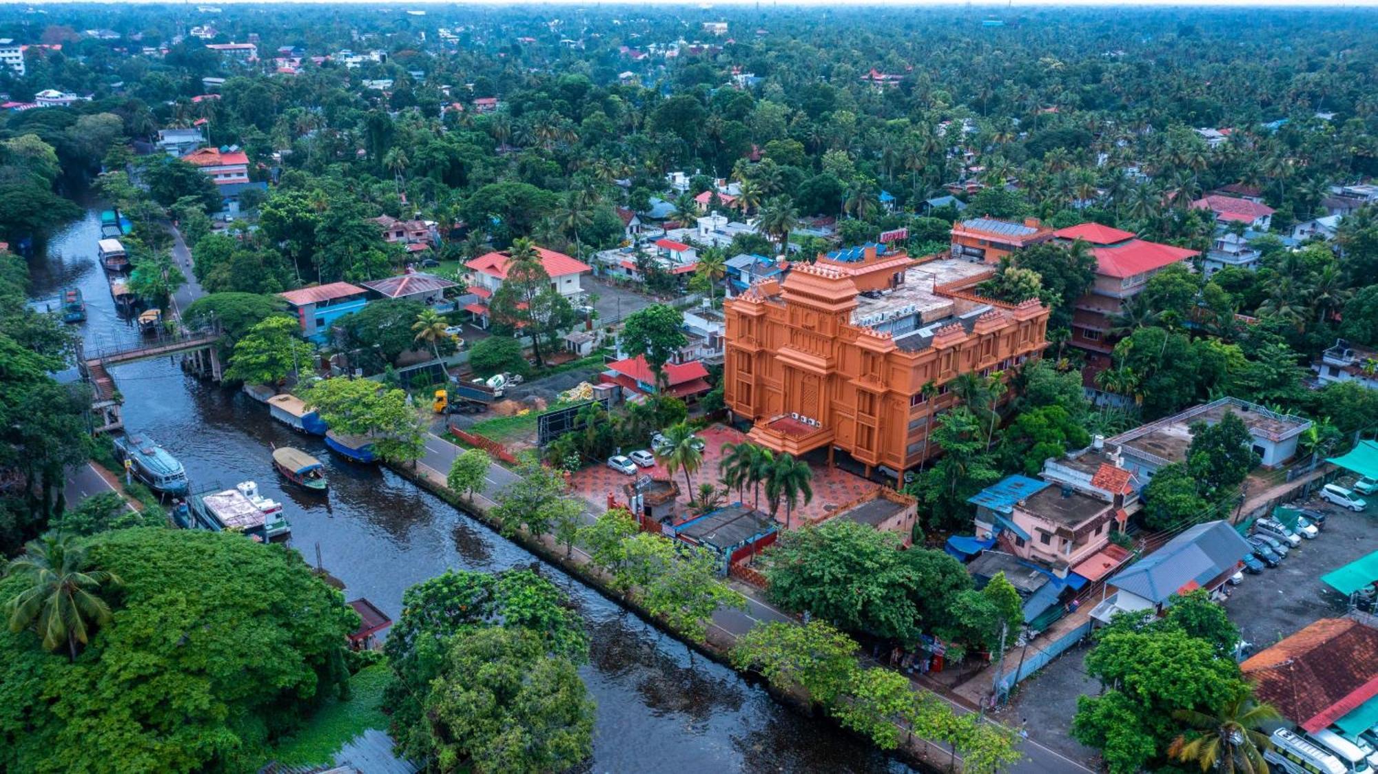 Haveli Backwater Resort Alappuzha Εξωτερικό φωτογραφία